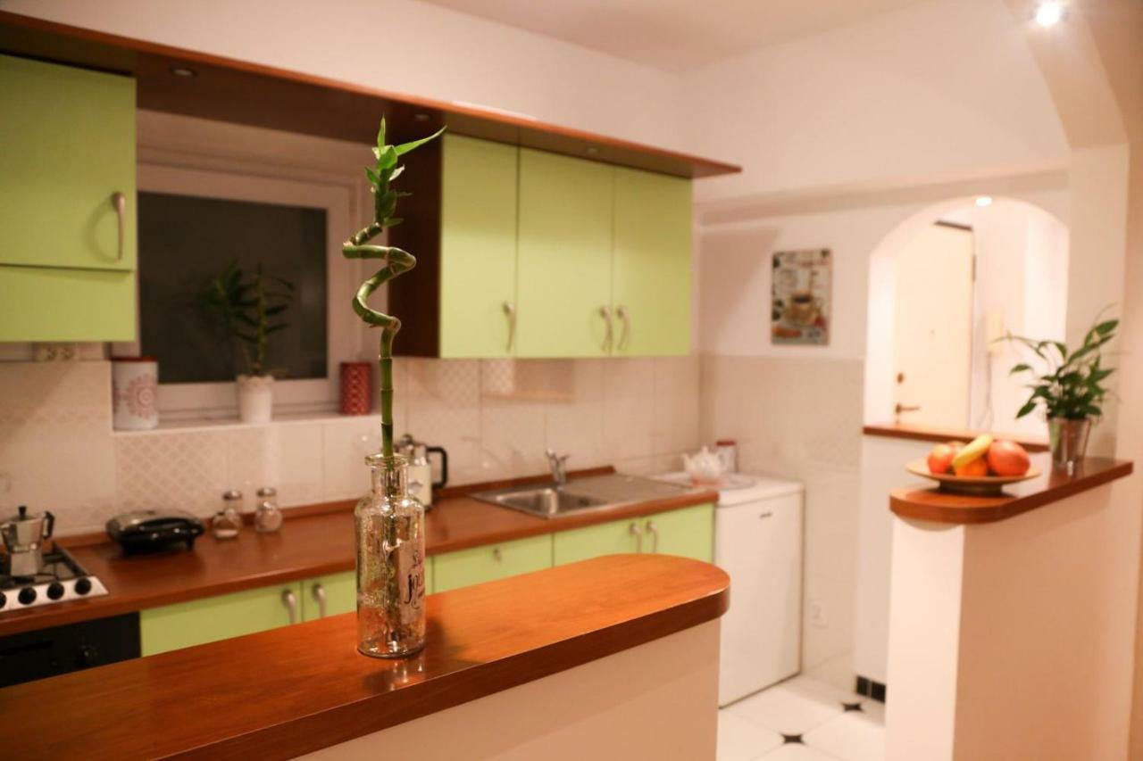 Eva Twin Apartments Bukarest Eksteriør billede